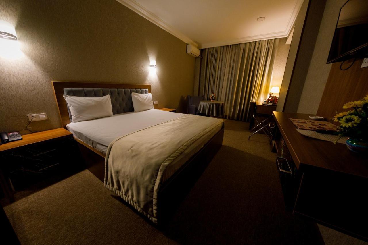 Royal Sapphire Hotel 바쿠 외부 사진